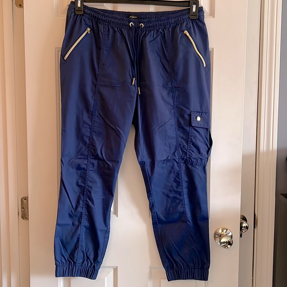 Jogger cargo scrubs